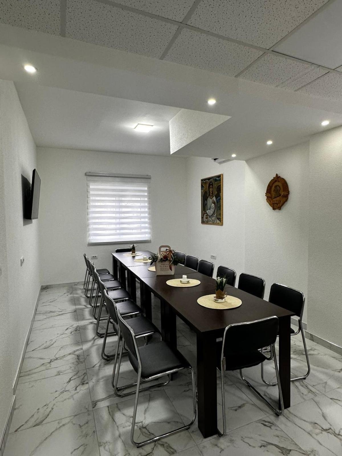 Vila Safir 로즈니차 외부 사진
