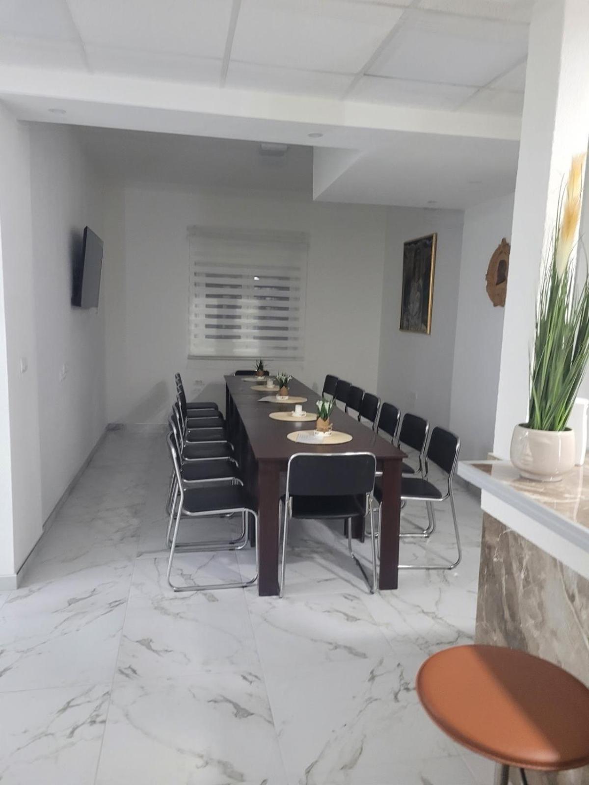 Vila Safir 로즈니차 외부 사진